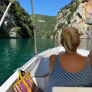 Sur Les Toits Villecroze